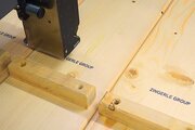Ink-Druck wird an einer Bierzeltgarntiur aufgetragen.