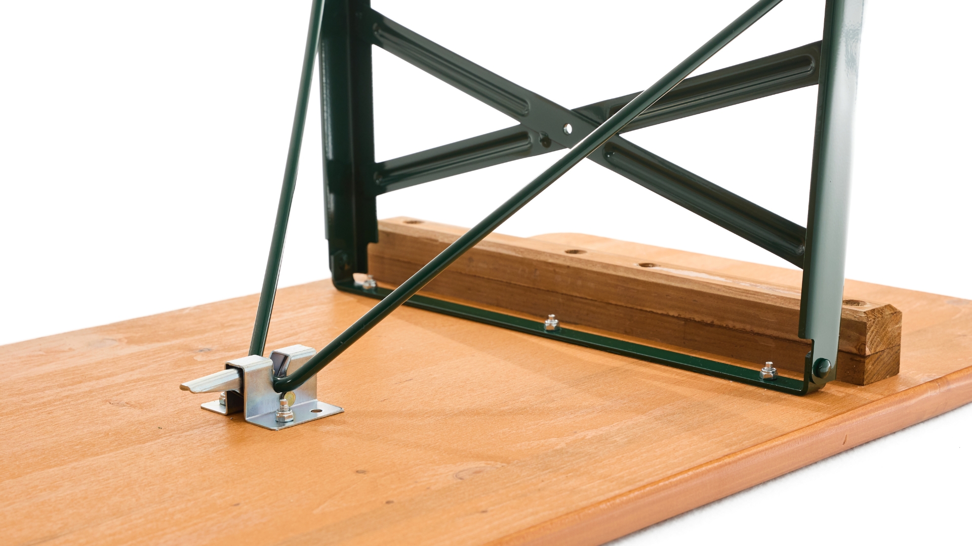 Folding furniture lock for the stability of the underframe