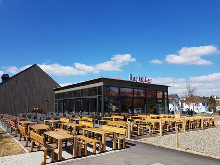 The Lago design furniture was set up in the outdoor area of the Barfüßer restaurant.