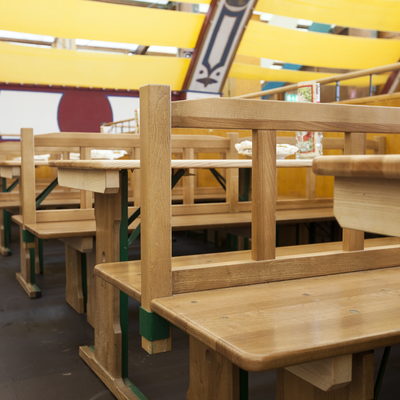 Bierzeltgarnitur Sonderanfertigung aus Spezialholz für Kunden.